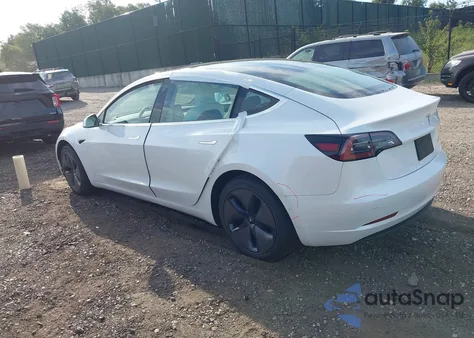 2020 Tesla Model 3 Long Range Dual Motor All-Wheel Drive z USA, uszkodzony, nr VIN 5YJ3E1EB6LF622297
